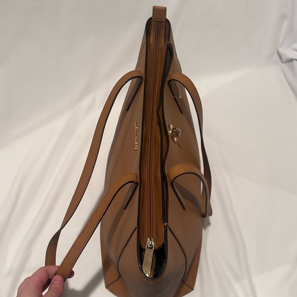 Michael Kors Rivington leather brown large tote bag - Picture 6 of 10